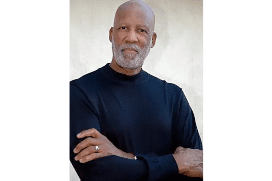 Dr.Terrence Roberts